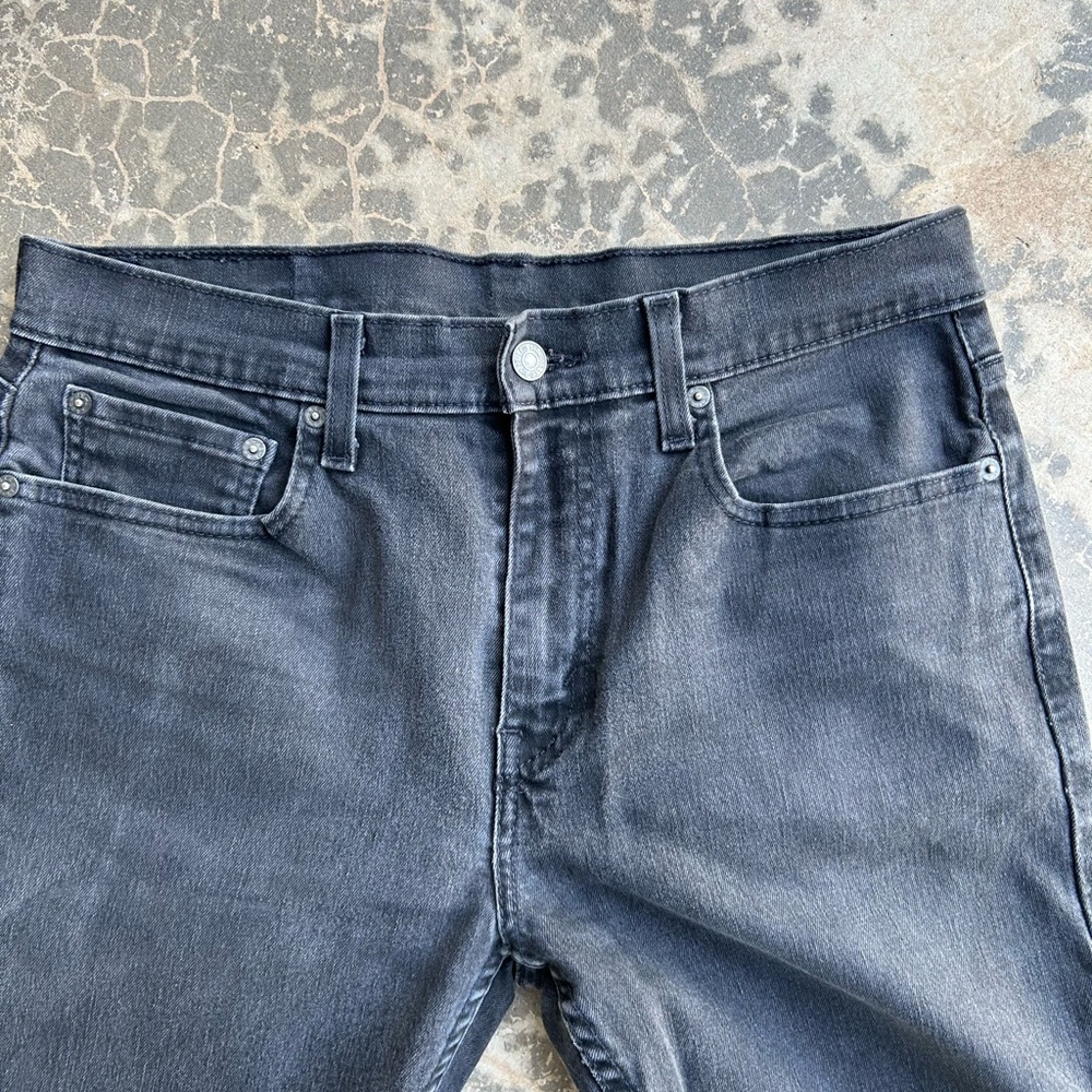 502 Levi jeans - Picture 4 of 9